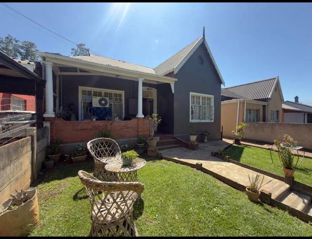 3 BEDROOM HOUSE FOR SALE IN PRESTBURY